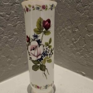 Otagiri Bud Vase Rose Banquet 7"